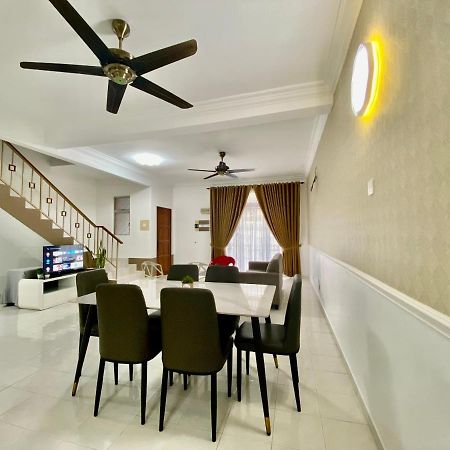 Villa Comfy Sutera Seberang Jaya Kampong Belah Dua Exterior foto