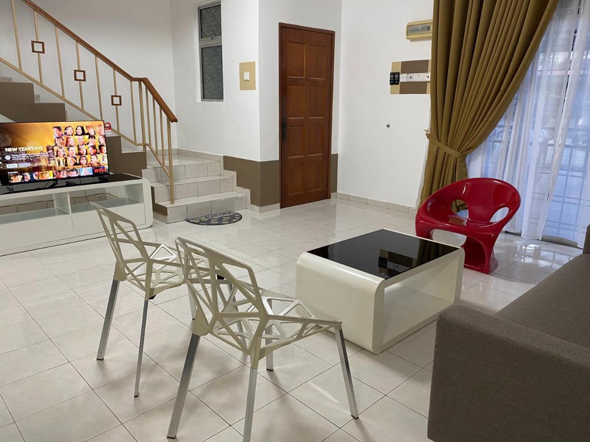 Villa Comfy Sutera Seberang Jaya Kampong Belah Dua Exterior foto